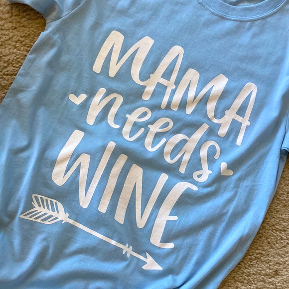 ‘Mama Needs Wine’ Short Sleeve Graphic Tee - Picture 4 of 6